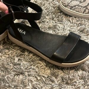 Size 10 sandals
